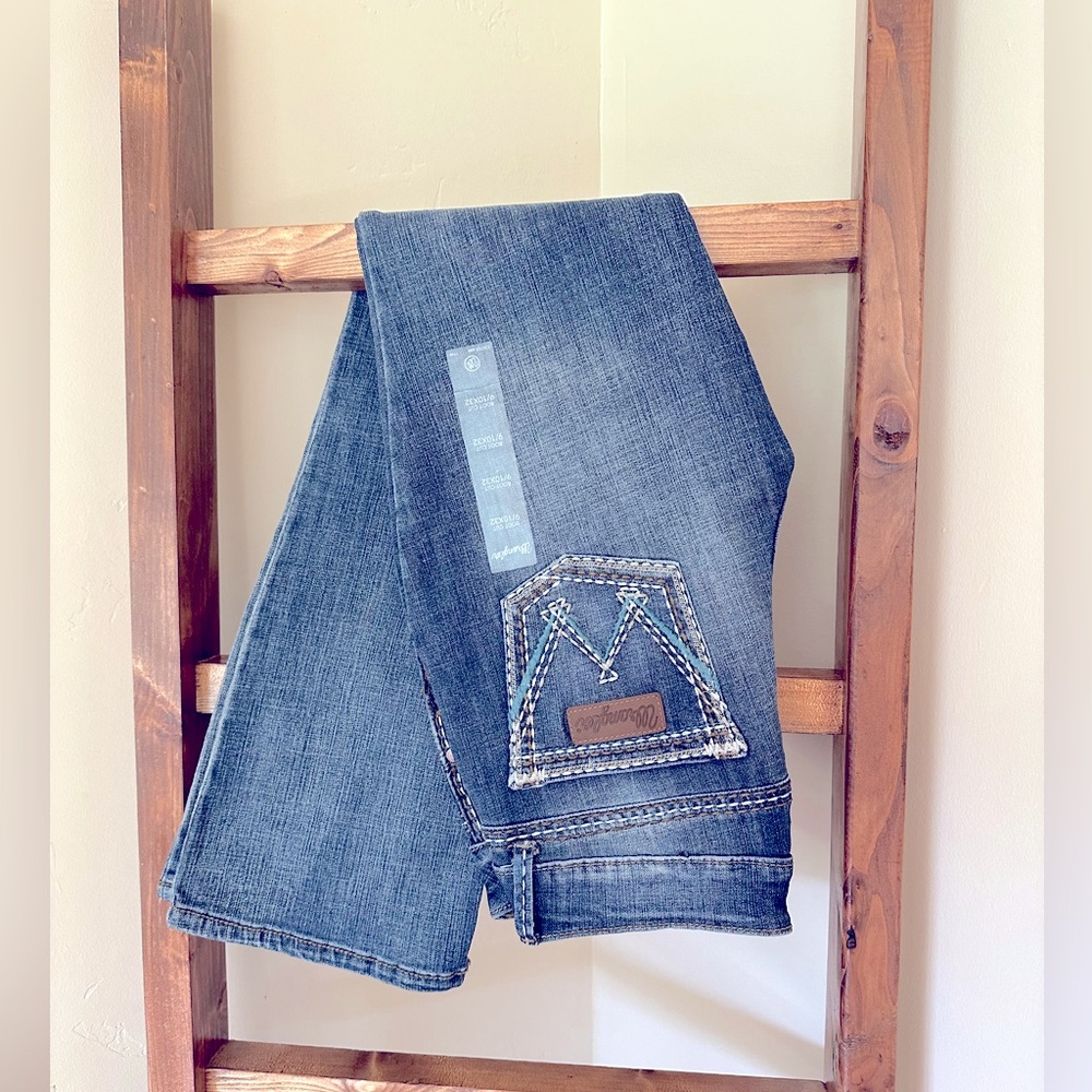 Wrangler 9/10 x 32 Bootcut Jeans